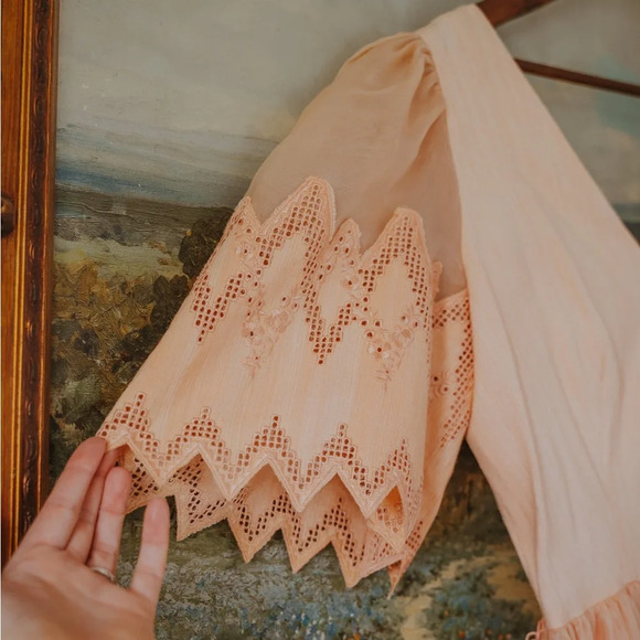 Vintage silk lace dress - Picture 4 of 15